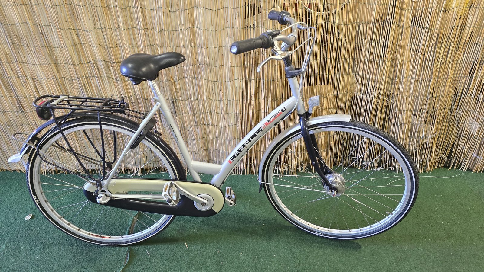 Gazelle Swing 1562