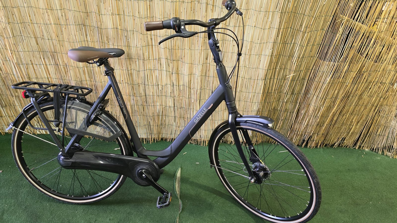 Gazelle Orange C8 Demo 1609